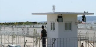 Εξέγερση στην κλειστή δομή μεταναστών στο Κλειδί Σερρών – Ξήλωσαν τμήμα της περίφραξης Domi metanastes