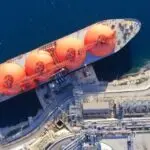 Η Ελλάδα κόμβος για το αμερικανικό LNG – Όσα φέρνει η συμφωνία ΔΕΠΑ με ουκρανική Naftogaz Energeia