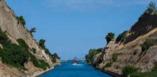 Ανασύρθηκε σορός από τη διώρυγα της Κορίνθου Eurokiniss dioruga korinthos.jpg