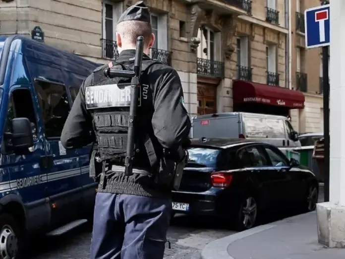 French police ampe g4 laerwkaaipp4.png