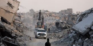 Οχήματα του Ερυθρού Σταυρού στη Γάζα Gaza