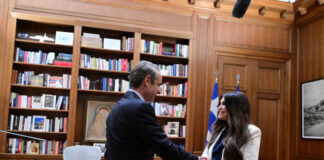 Μητσοτάκης-Γκιλφόιλ: Σε ιστορικά υψηλό σημείο οι ελληνοαμερικανικές σχέσεις Mitsotakis gilfoyle eurokinissi