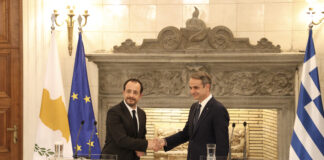 Κινήσεις για να «ξεκολλήσει» το καλώδιο Ελλάδας – Κύπρου Πρόεδρος της Δημοκρατίας – Πρωθυπ