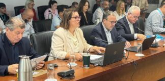 Σχέδιο αξιολόγησης εκπαιδευτικών: Την Πέμπτη οι αποφάσεις – Μαύρος καπνός από τη Βουλή Mixailidou vouli 05112025