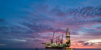 Υδρογονάνθρακες: Exxon Mobil, Helleniq Energy και Energean υπέγραψαν συμφωνία για το Βορειοδυτικό Ιόνιο Platforma idrogonanthrakes 696x522