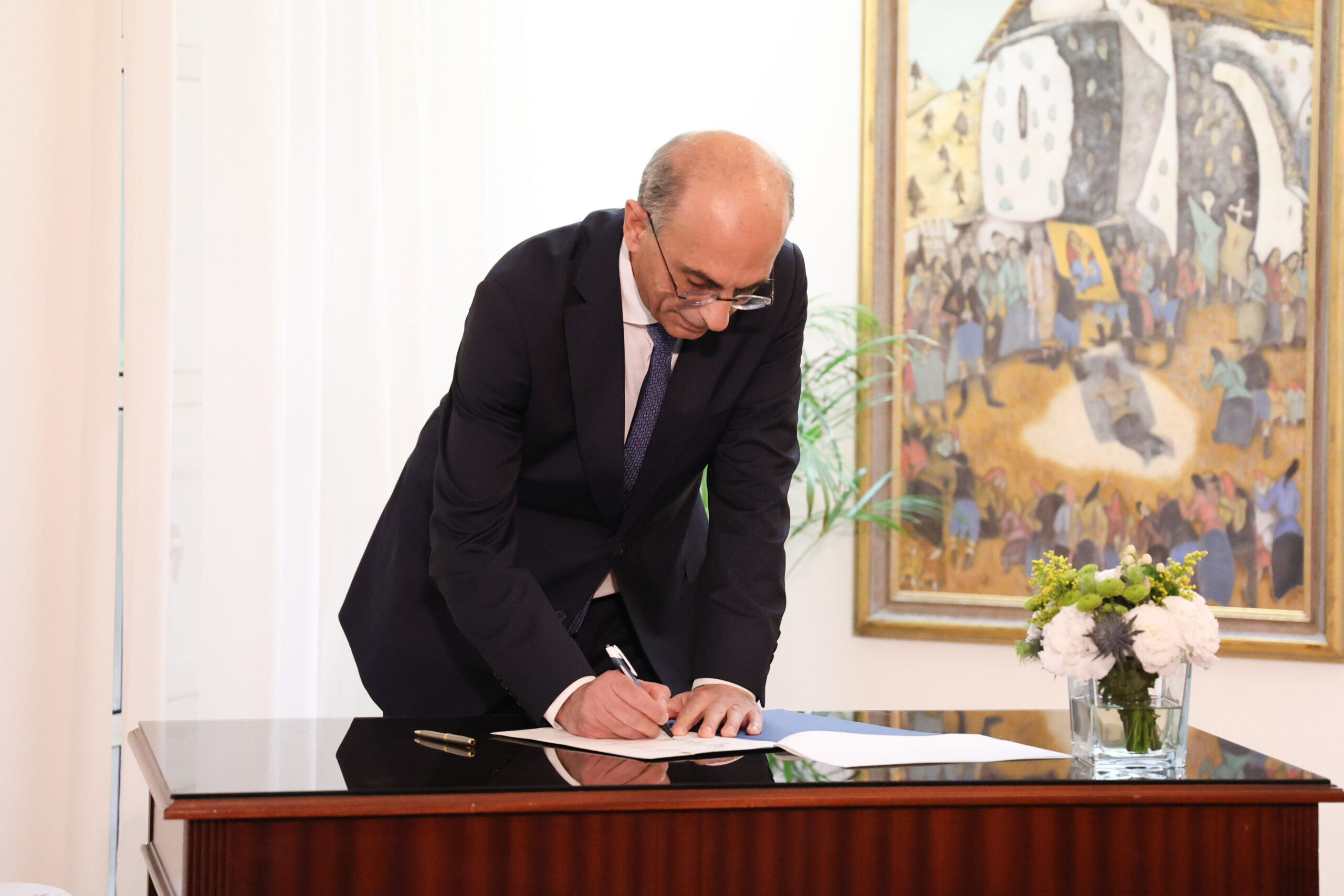 Πρόεδρος της Δημοκρατίας – Συμφων