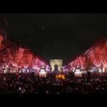 Παρίσι: Άναψαν τα χριστουγεννιάτικα φώτα στη Σανζ-Ελιζέ, ξεκινά η εορταστική περίοδος 357765