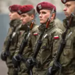 Η Πολωνία αναβαθμίζει τον στρατό της – Εκπαιδεύει 400.000 άτομα μέσα στο 2026 Shutterstock poland army.jpg