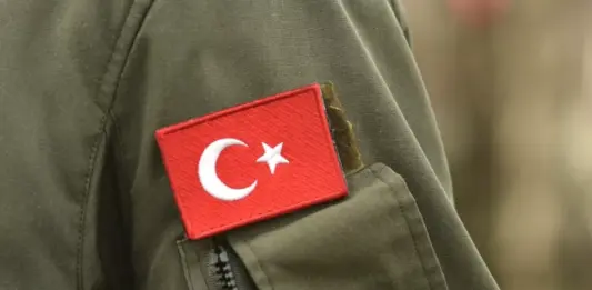 Shutterstock tourkos stratiotis.jpg