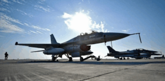 Οι ΗΠΑ ενέκριναν πώληση στρατιωτικών αεροσκαφών σε Ταϊβάν Stratiwtika aeroskafi