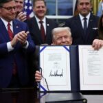 ΗΠΑ: Τέλος στο 43ήμερο αδιέξοδο – Το αποτύπωμα του shutdown σε οικονομία και πολιτική Trump 4 696x464