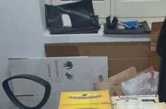 Βρετανός θα έφευγε από το αεροδρόμιο Πάφου με 135 κούτες τσιγάρων – Συνελήφθη από το Τελωνείο Tsigara teloneio pafos