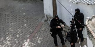 Μακελειό στα Βορίζια: Αναζητούν τους φυγάδες, διαβουλεύσεις για να παραδοθούν – Σήμερα η κηδεία της 56χρονης Vorizia 7 696x464