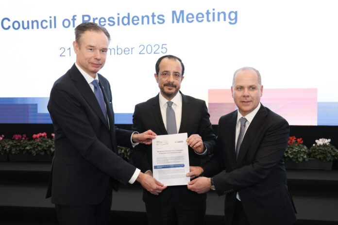 Πρόεδρος της Δημοκρατίας – Σύνοδο