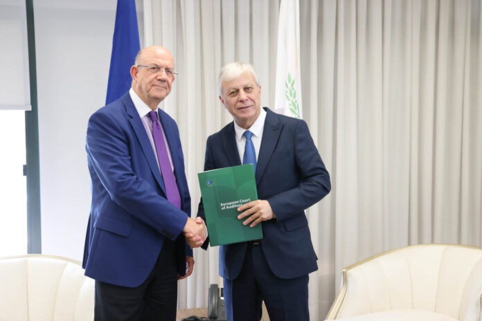 Υπουργός Οικονομικών – Παράδοση Ε