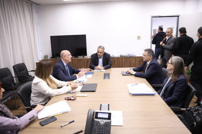 Υπουργός Οικονομικών – Συνάντηση