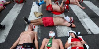 Άγιοι Βασίληδες κατέκλυσαν τους δρόμους της Βουδαπέστης Screenshot 2025 12 16