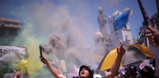 Αργεντινή: Διαδηλώσεις για την μεταρρύθμιση του εργατικού δικαίου Screenshot 2025 12 22