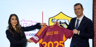Από τα γήπεδα… στον αέρα: Wizz Air επίσημος εταίρος της AS Roma Ab5830 89d2e6419b314aecb73286b328dfd13e~mv2
