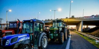 Συνεχίζουν τις κινητοποιήσεις οι αγρότες στην Ελλάδα: Ποιοι δρόμοι είναι κλειστοί Agrotika bloka 696x464