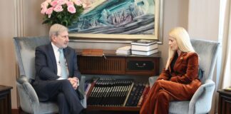 Δυναμική για επανέναρξη διαπραγματεύσεων ζήτησε η Α.Δημητρίου που συναντήθηκε με Χαν Annita Xan.2e16d0ba.fill 1600x900