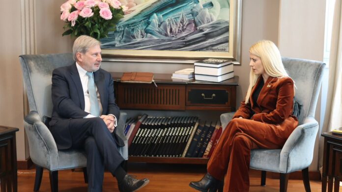 Annita Xan.2e16d0ba.fill 1600x900