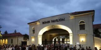 Αυστραλία: Οι δράστες της σφαγής στην παραλία Bondi είχαν εκπαιδευτεί στη χώρα Bondi agripnia 696x464