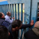 Απεργία ταξί: Ένταση έξω από το υπουργείο Μεταφορών Entash 696x464