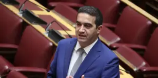 Κατρίνης: Ο μικρός μου γιος οδηγούσε χωρίς δίπλωμα – Αδικαιολόγητη και παράνομη πράξη Eurokinissikatrinis.jpg