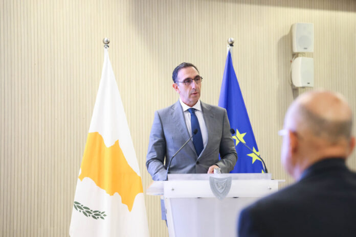 Πρόεδρος της Δημοκρατίας ‒ Παρουσ