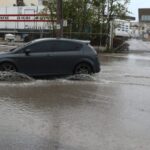 Κακοκαιρία Byron στην Ελλάδα: Συναγερμός για υπερχειλίσεις ποταμών – Πότε εξασθενεί, πού καταγράφηκε το μεγαλύτερο ύψος βροχής Kakokairia byron 4 3 696x464