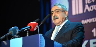 To KEBE τίμησε τους επιχειρηματίες που διέπρεψαν – Εύσημα από τον Πρόεδρο του Στ. Σταύρου Keve stayros