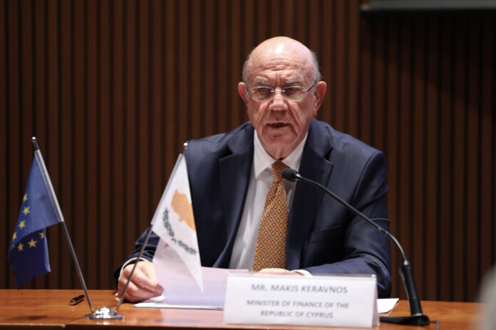 Υπουργός Οικονομικών – Υπογραφή Σ