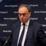 Με την ψήφο του διοικητή της BoE μειώθηκαν τα επιτόκια Ot Andrew Bailey 1024x682
