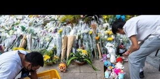 Ουρές πενθούντων στο Χονγκ Κονγκ μετά τη φονική πυρκαγιά στο Tai Po 360237