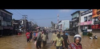 Σρι Λάνκα: Εναέρια πλάνα δείχνουν την έκταση των πλημμυρών, πάνω από 365 νεκροί και 367 αγνοούμενοι 360423