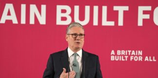 Βρετανία: Ο Στάρμερ δηλώνει υπερήφανος για τον προϋπολογισμό Starmer