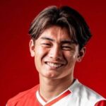 W09 93216F2miOZXXUAAbHu