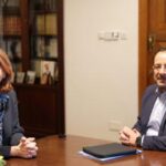 Κυπριακό: Aισιόδοξη η Ολγκίν μετά τη συνάντηση με Χριστοδουλίδη – Βλέπει καλό σημάδι τη συνάντηση ηγετών Xrist olgkin nea