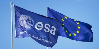 Στα κύρια ορόσημα για το 2026 αναφέρθηκε ο επικεφαλής της ESA ESA EU flags pillars ID 1439022 (1)