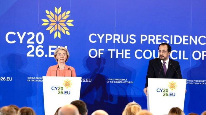 XRIST OYRSOULA PROEDRIA