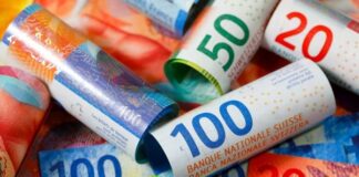 Φυγή από το δολάριο: Το ελβετικό φράγκο εκτοξεύεται σε ιστορικά επίπεδα Elvetikofrago 696x464