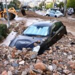 Απίστευτες εικόνες στη Γλυφάδα – Αίτημα Δημάρχου να κηρυχθεί η περιοχή σε κατάσταση έκτακτης ανάγκης Kakokairia glyfada 696x464