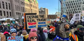 Σκηνές χάους στις ΗΠΑ: Κλίντον και Ομπάμα κατά Τραμπ για τη βίαιη επιχείρηση στη Μινεάπολη Minneapolis ap.jpg