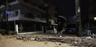 Δύο νεκροί και χάος από την κακοκαιρία στην Ελλάδα Plimmires 696x464