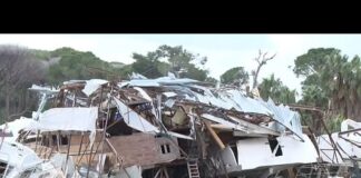 Ανεμοστρόβιλος πλήττει την Αττάλεια της Τουρκίας, προκαλεί εκτεταμένες ζημιές 369647