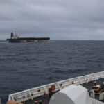 Αμερικανοί κομάντος κατέλαβαν και δεύτερο τάνκερ στον Ατλαντικό – Παραβιάζεται το Δίκαιο της Θάλασσας, λέει η Μόσχα, απόλυτα νόμιμες ενέργειες, απαντά ο Τραμπ Tankers5 mkt