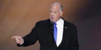 ο Τραμπ στέλνει τον «τσάρο των συνόρων» Χόμαν στη Μινεσότα μετά την αμφιλεγόμενη δολοφονία Πρέτι Thomas homan21 696x464