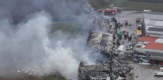 Εργοστάσιο «Βιολάντα»: Συνεχίζονται οι έρευνες για την πέμπτη αγνοούμενη – Βαρύ πένθος στα Τρίκαλα Trikala tragwdia