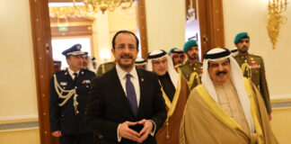 Ο ΠτΔ συνεχίζει την επίσημη επίσκεψή του στο Μπαχρέιν Πρόεδρος της Δημοκρατίας ‒ Βασιλι